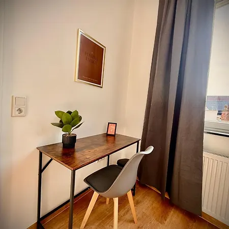 Zi 6 Zentral Und Modern Im Herzen Oldenburgs 3* Oldenburg