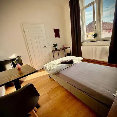 Zi 6 Zentral Und Modern Im Herzen Oldenburgs Pensjonat Oldenburg